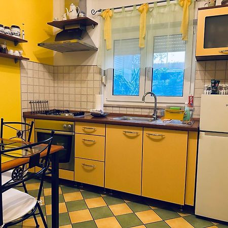 פרימוסטן Apartments - Rooms Vesna מראה חיצוני תמונה