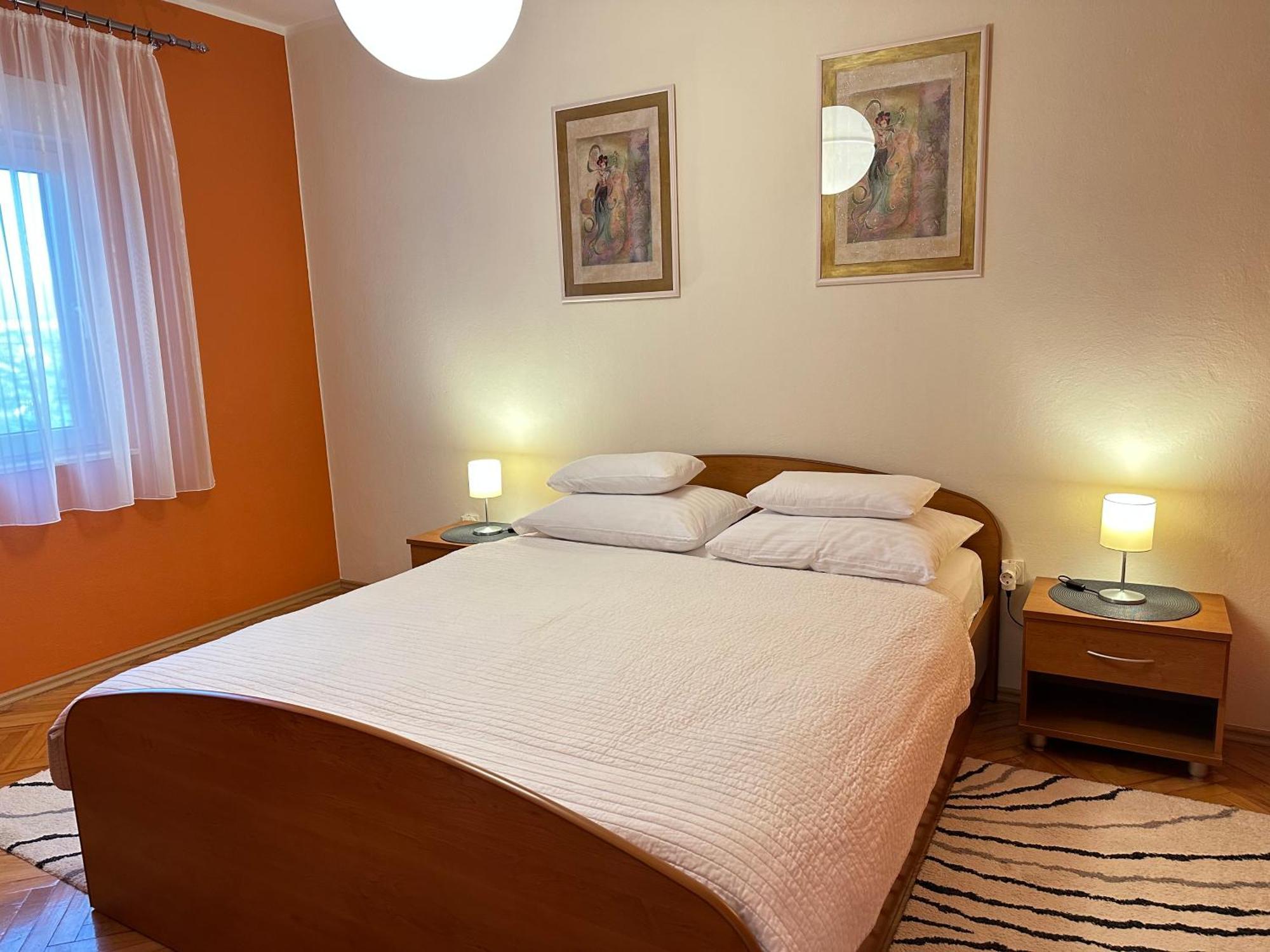 פרימוסטן Apartments - Rooms Vesna מראה חיצוני תמונה