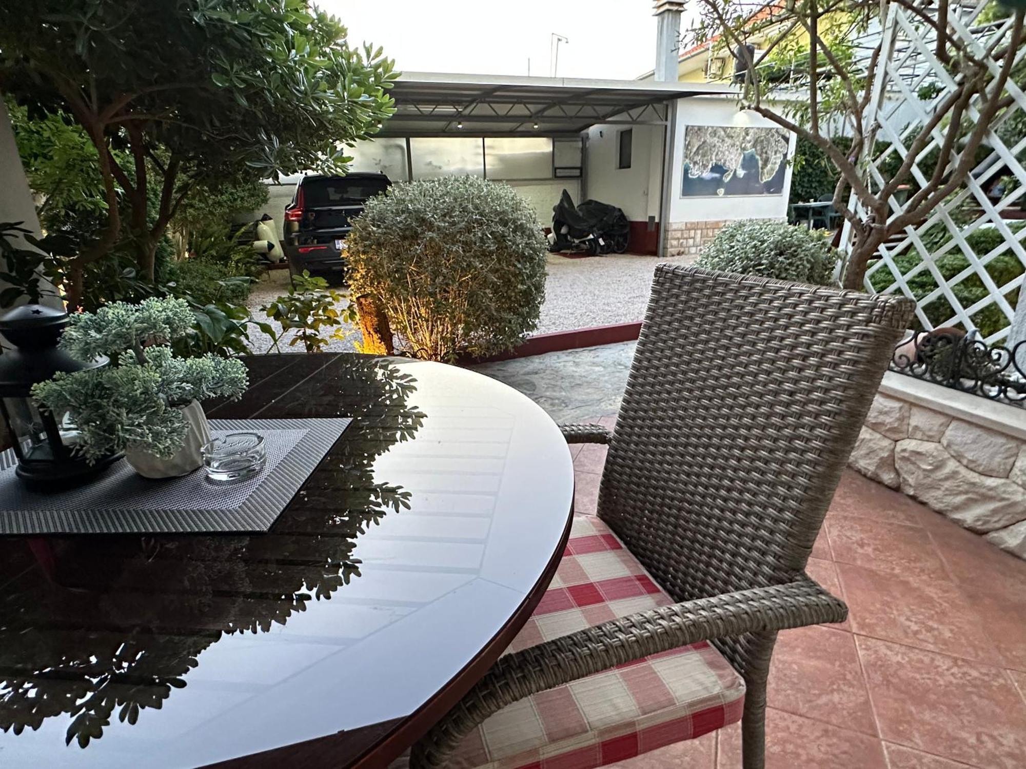 פרימוסטן Apartments - Rooms Vesna מראה חיצוני תמונה
