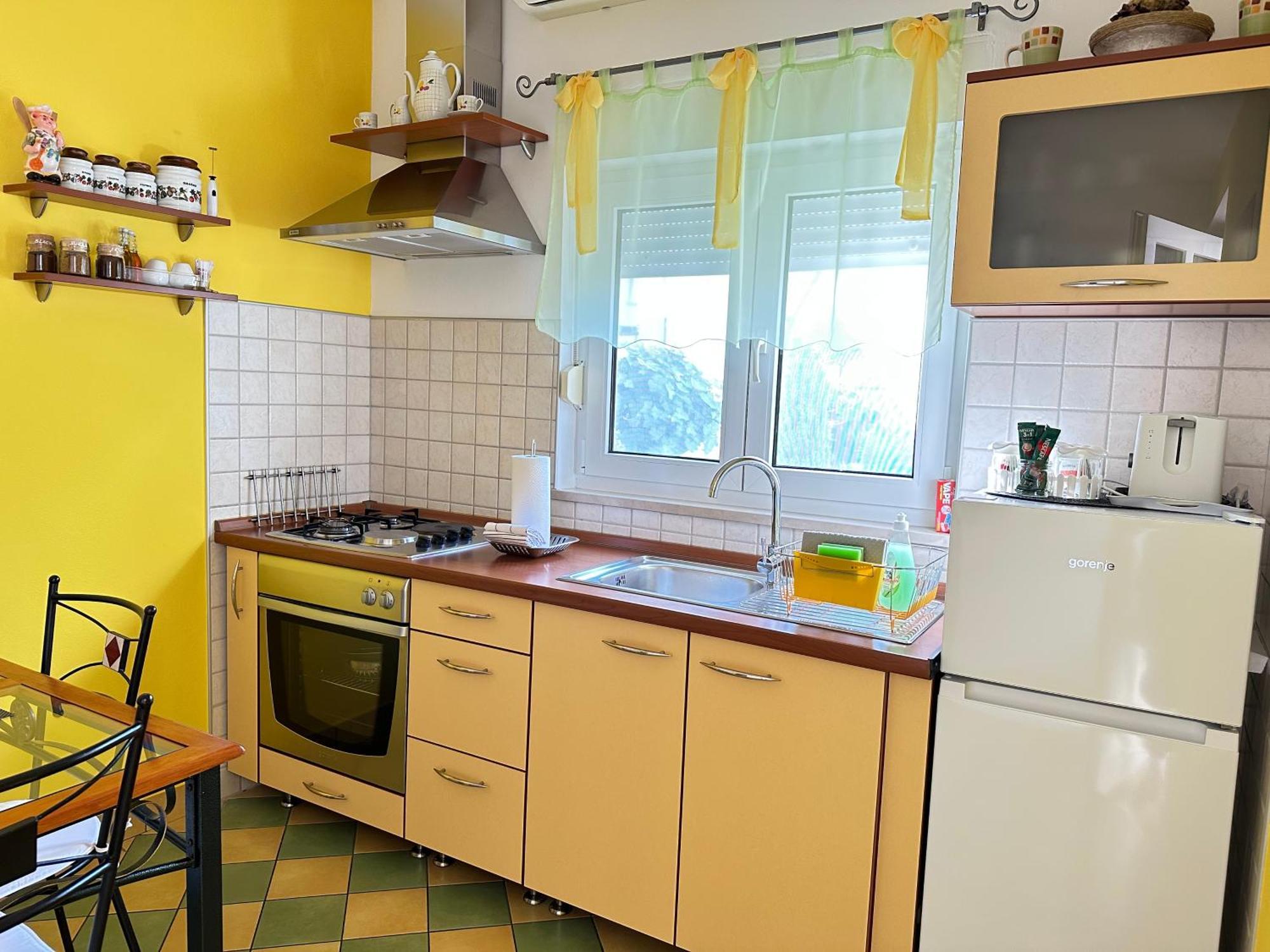 פרימוסטן Apartments - Rooms Vesna מראה חיצוני תמונה