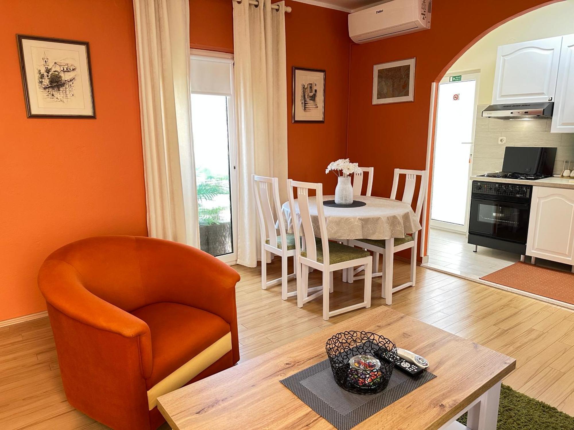 פרימוסטן Apartments - Rooms Vesna מראה חיצוני תמונה